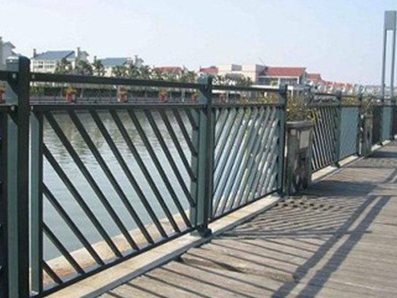 河道護欄