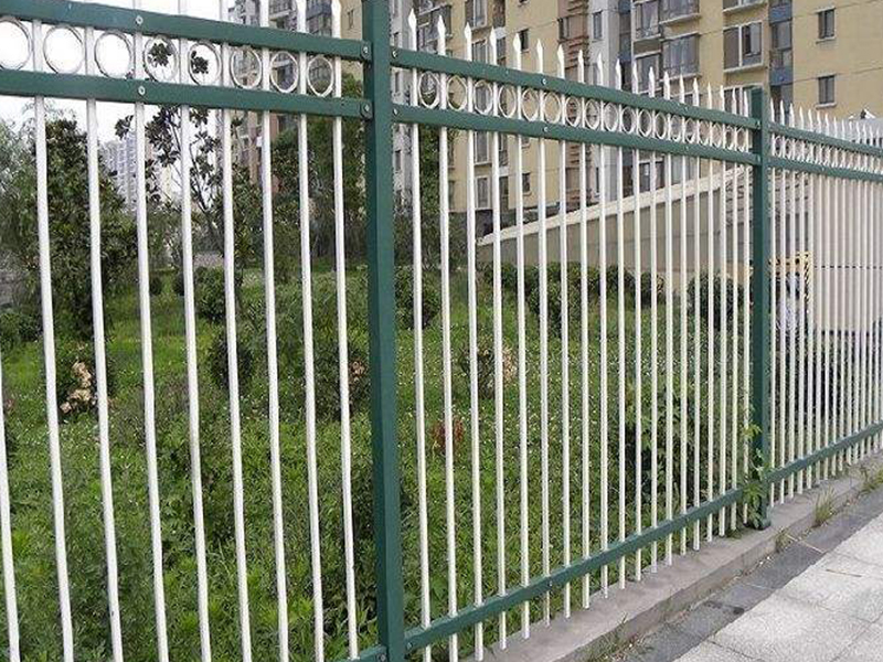 金屬護欄